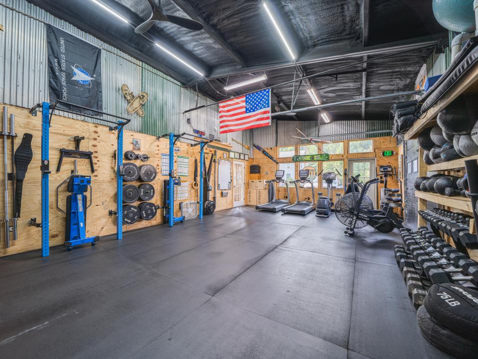 8572 Newcomb Rd-38
