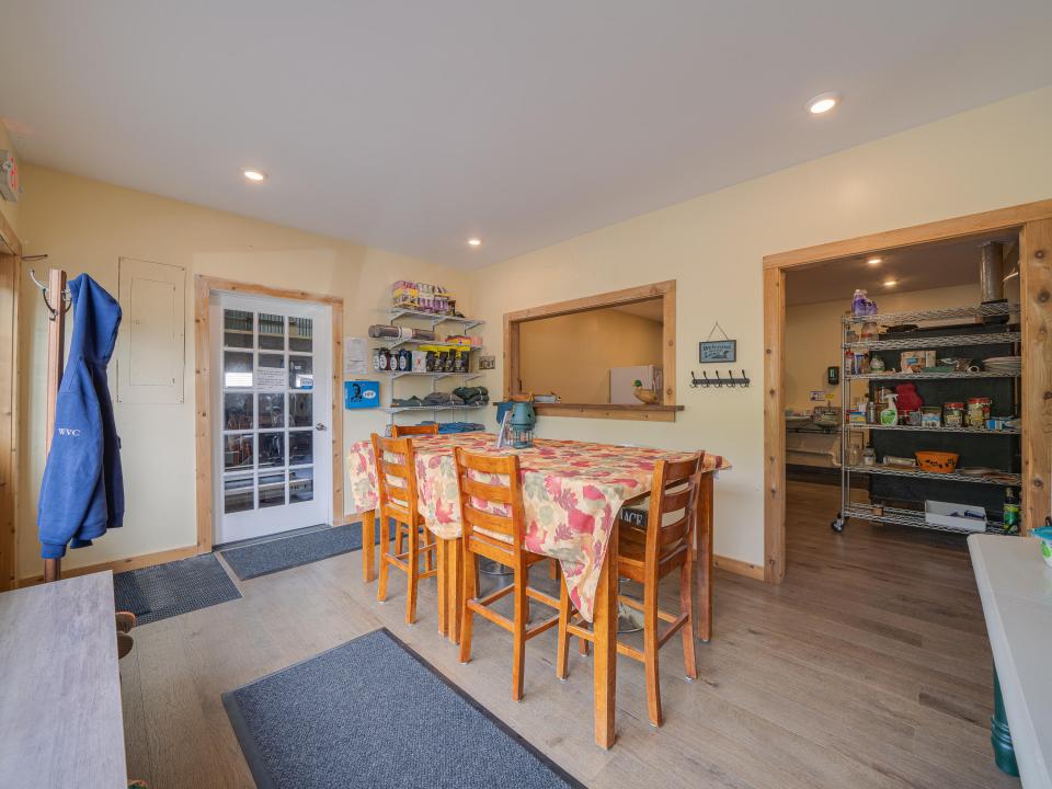8572 Newcomb Rd-45