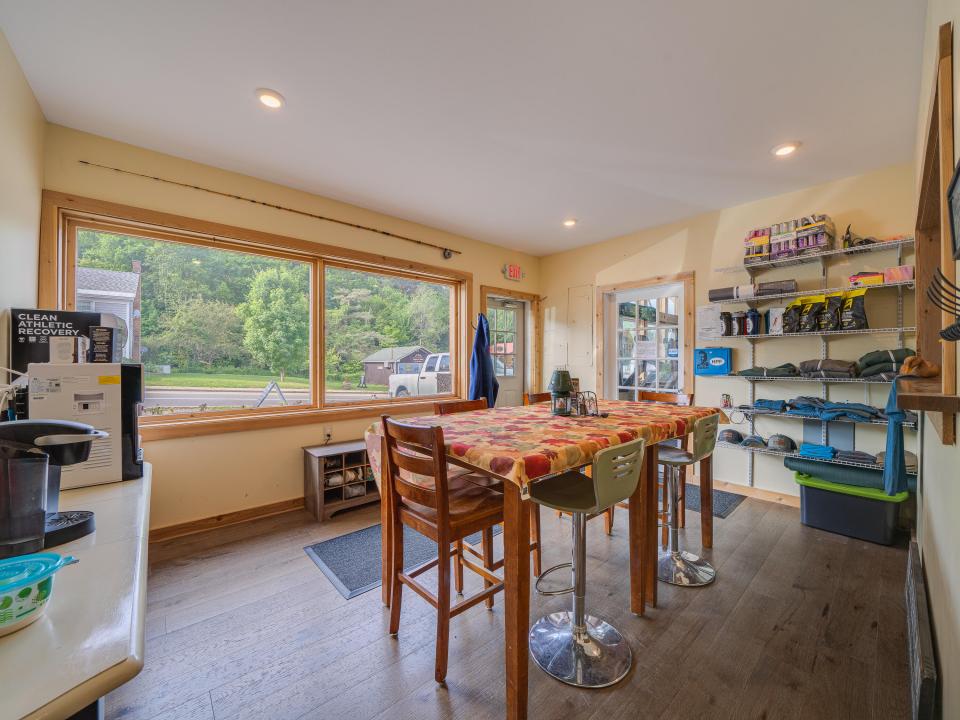 8572 Newcomb Rd-46