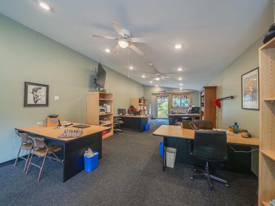 8572 Newcomb Rd-59