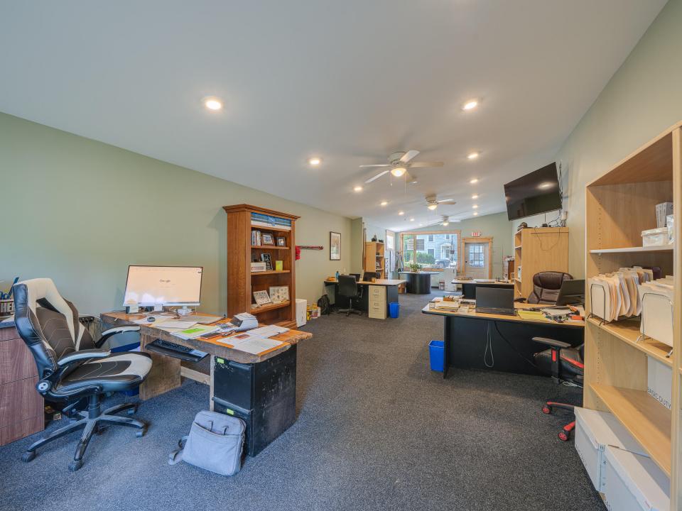 8572 Newcomb Rd-60