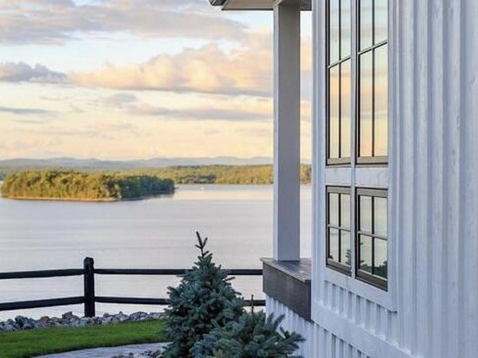 C0E8A934-D4B1-49C8-885D-E28A11EBA947_1_2