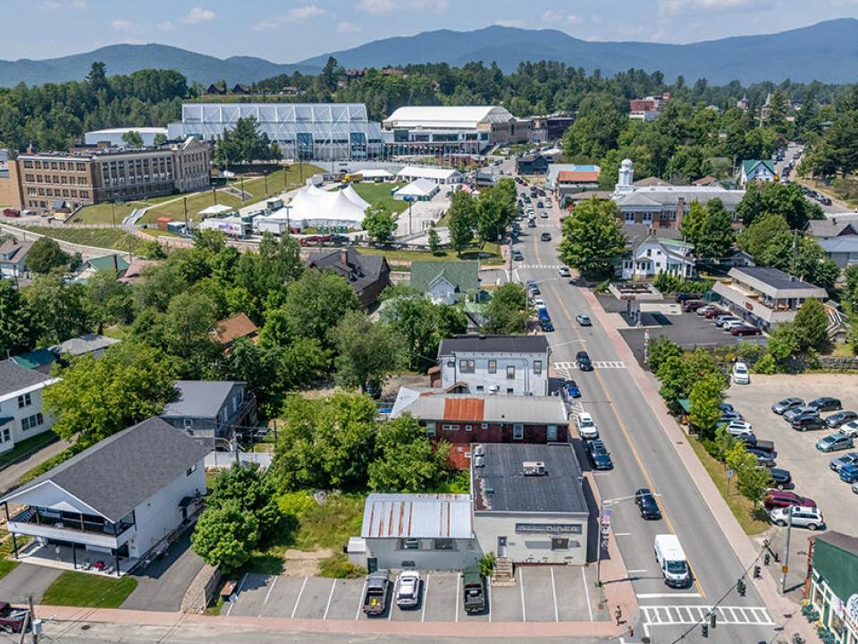 DowntownDinerInLakePlacid_A_Property_To_