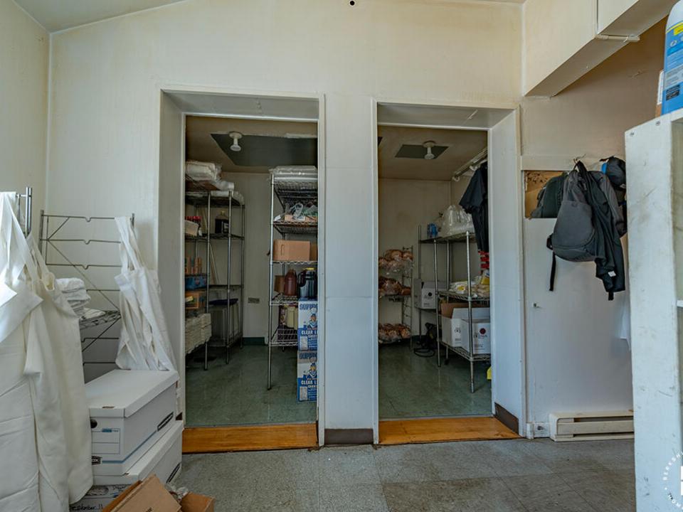DowntownDinerInLakePlacid_DryStorage