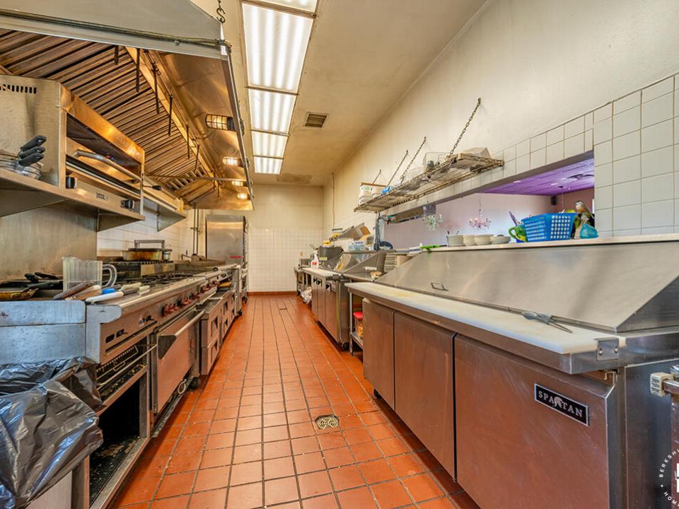 DowntownDinerInLakePlacid_Kitchen