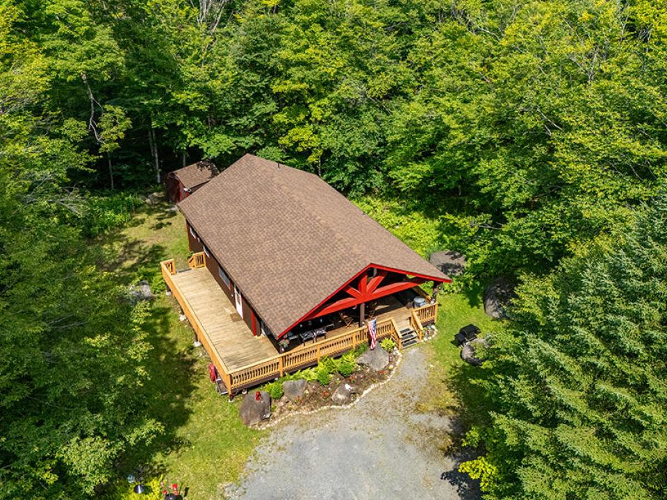 SaranacLakeCottageOnBartlettCarry_A_Exte