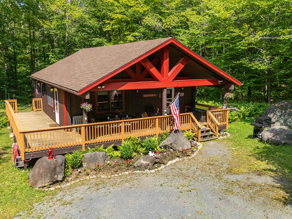 SaranacLakeCottageOnBartlettCarry