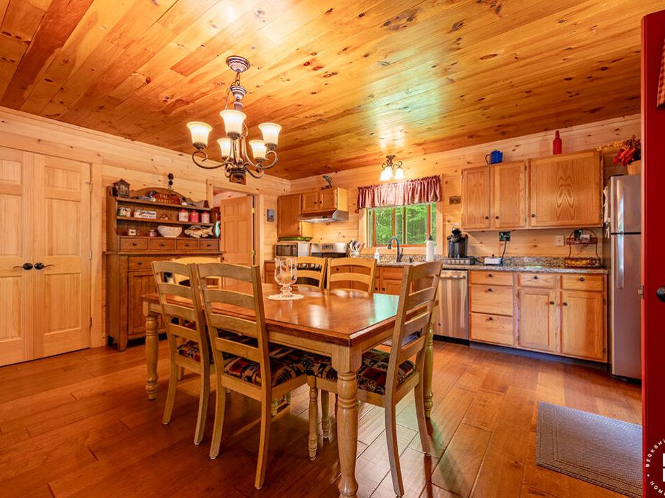 SaranacLakeCottageOnBartlettCarry_DR_R