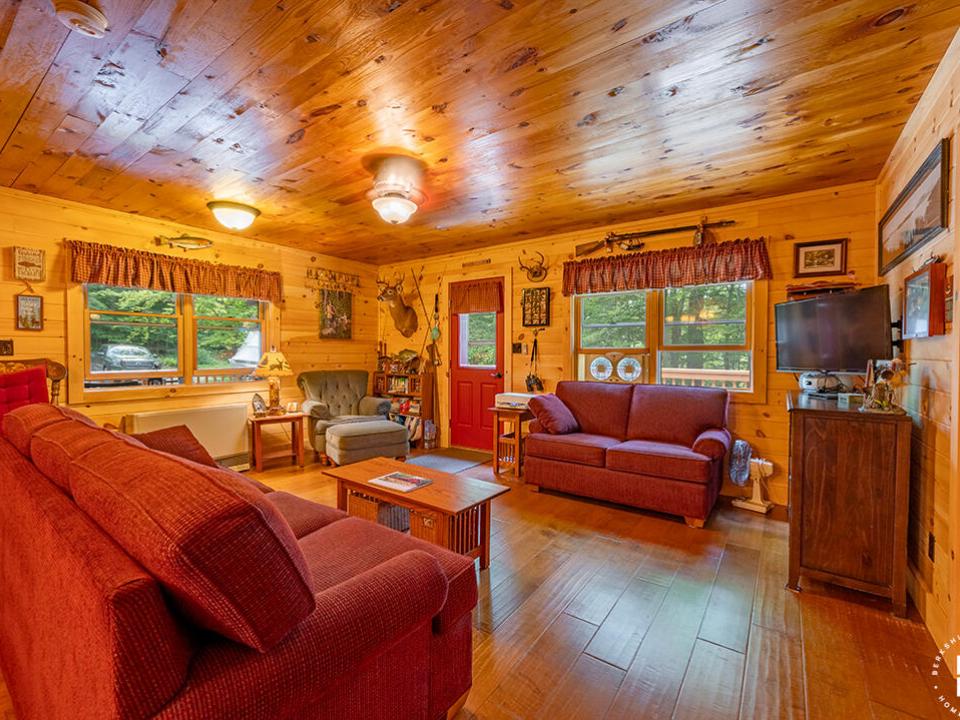 SaranacLakeCottageOnBartlettCarry_LR_R