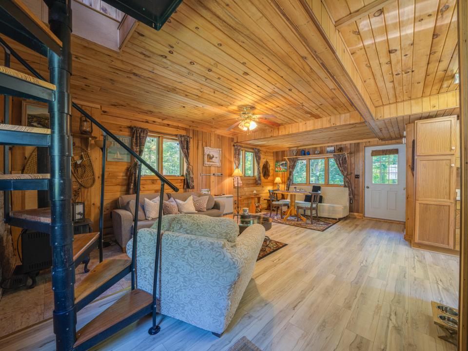 3A6C6D39-532A-4421-8A33-032B27AE6150_1_1