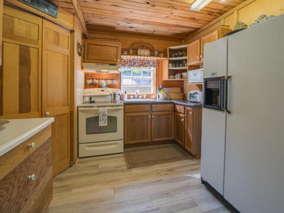 2BA3D589-8A4B-4A07-B12D-9689063EB649_4_5