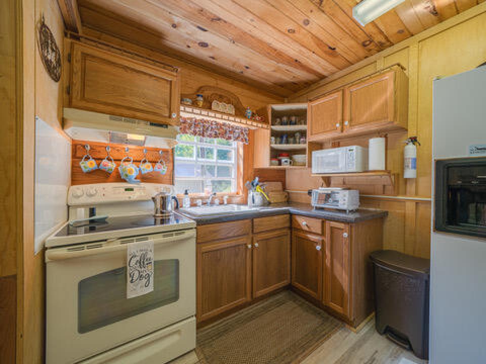 93CB96FD-E843-49C9-BA05-645D24C0DD41_4_5