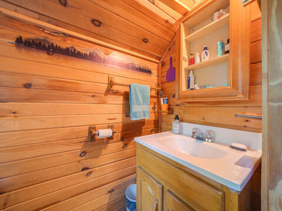 2587981A-87FF-4916-82DF-4C4C17DAA4BF_4_5