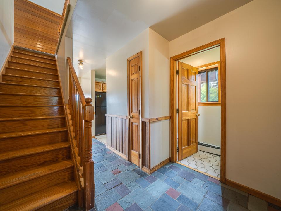 72 Mt. Meadows Way-46