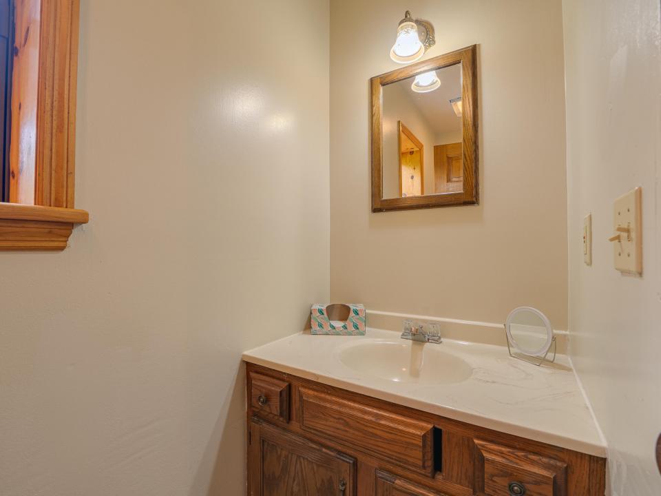72 Mt. Meadows Way-47