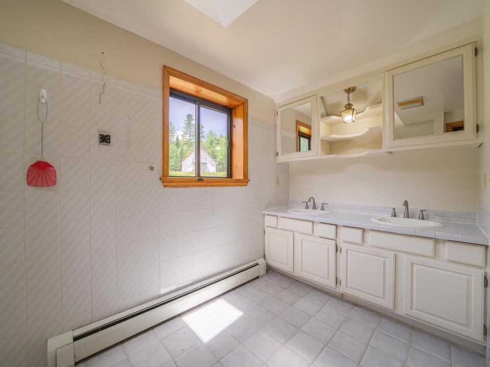 72 Mt. Meadows Way-77