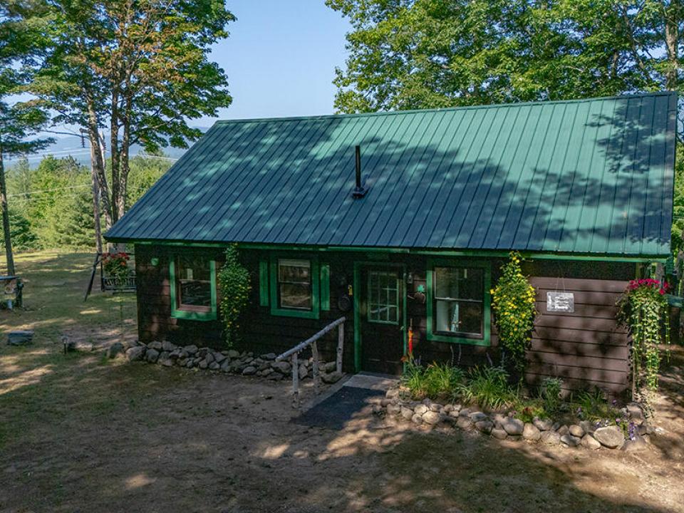 KeeneCabinOnStylesBrookRd_A_Exterior