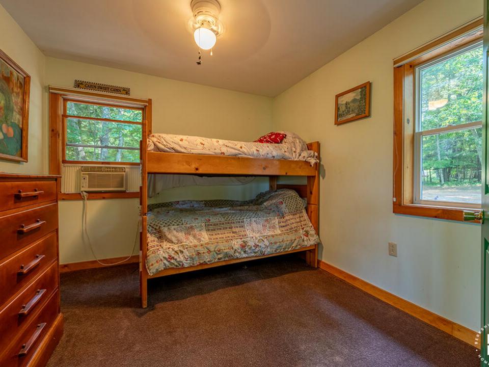 KeeneCabinOnStylesBrookRd_Bedroom2