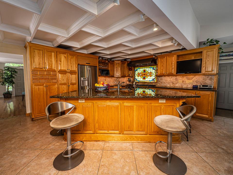 Kitchen Island