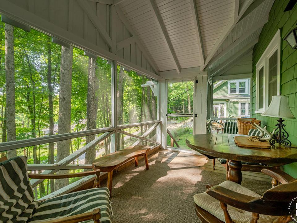 CharmingHomeOnMountainLane_GC_ScreenedPo