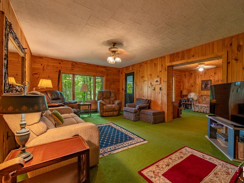 CharmingHomeOnMountainLane_GC_LR_L