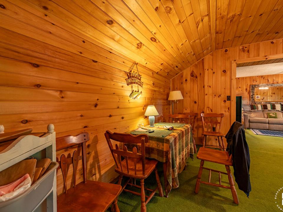 CharmingHomeOnMountainLane_GC_DR