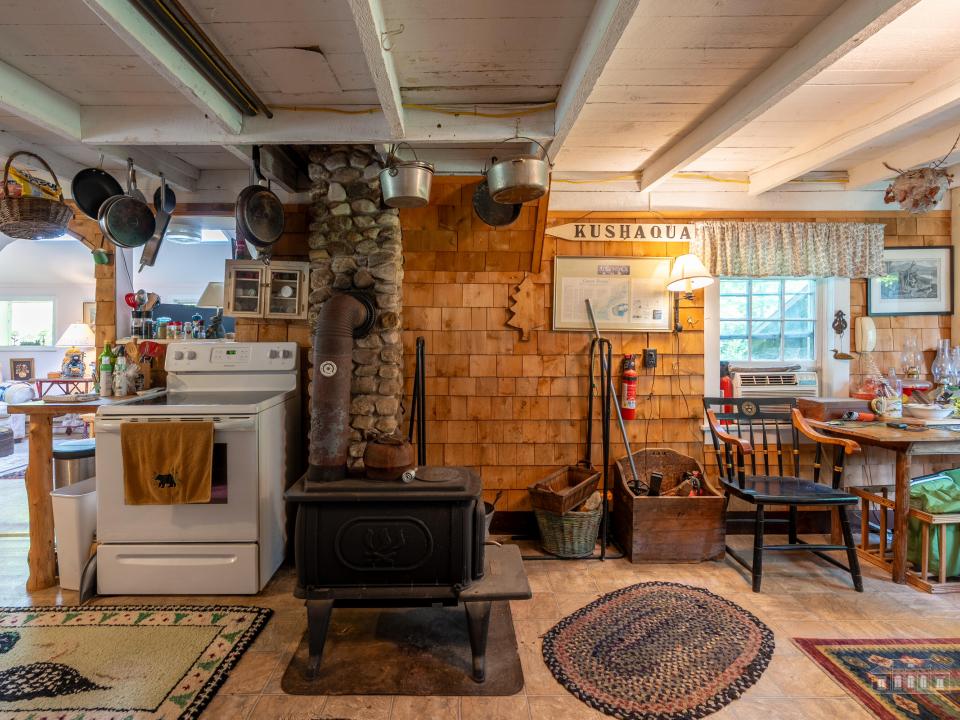 232 Clark Wardner Rd VV-35