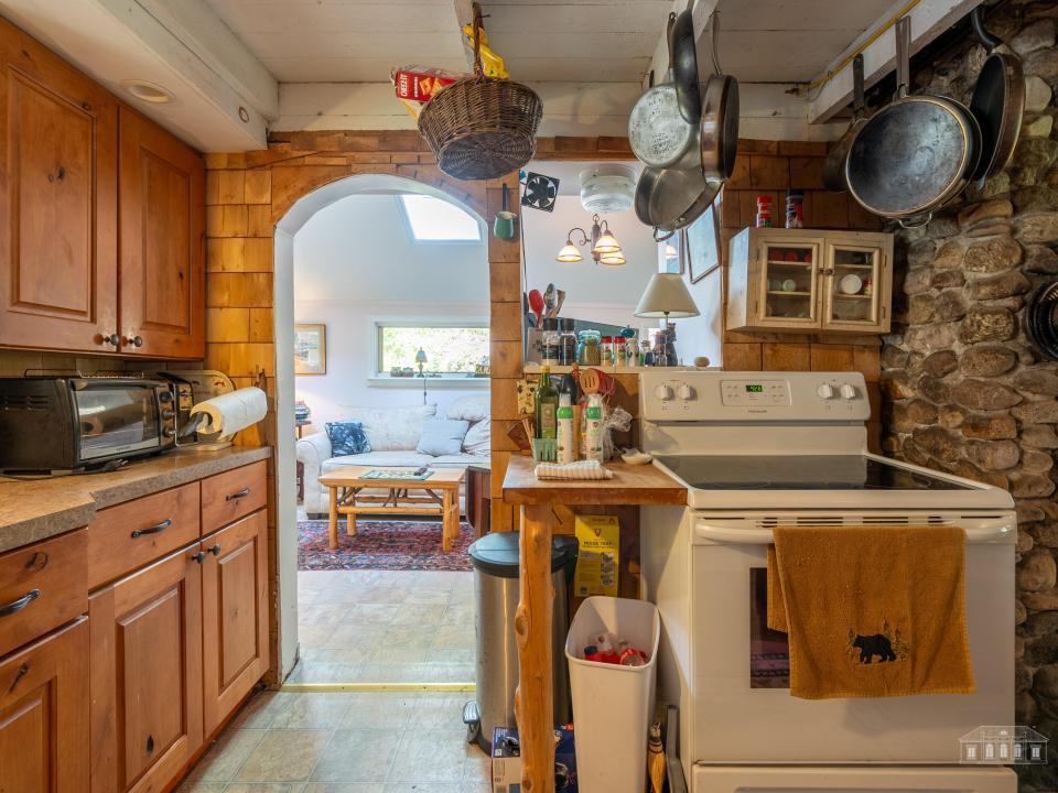 232 Clark Wardner Rd VV-40
