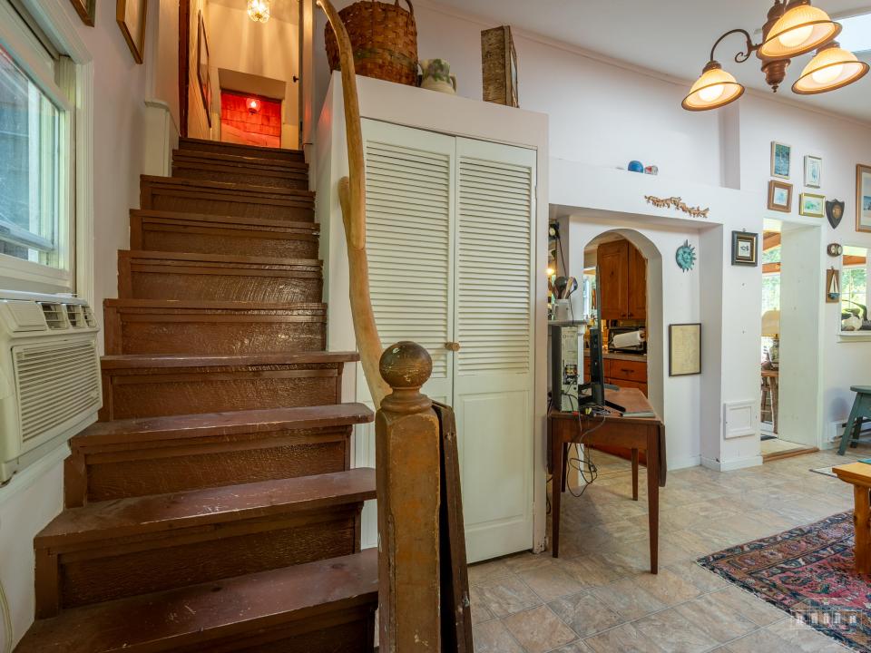 232 Clark Wardner Rd VV-43