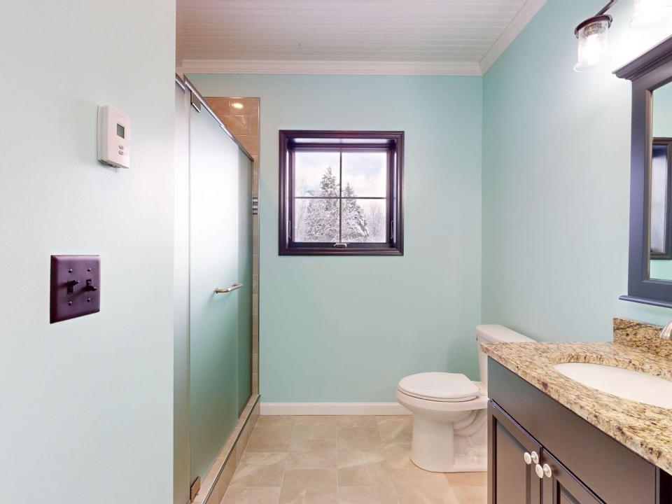 2nd Floor Primary Bathroom