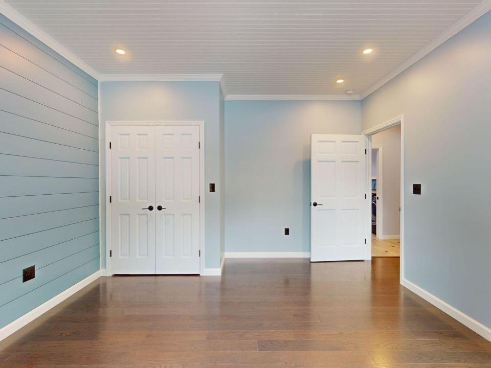 Bedroom Main Floor