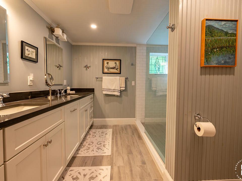 AdirondackHomeOnRainbowLake_Bathroom3