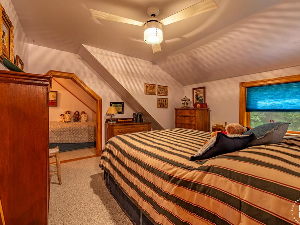 AdirondackHomeOnRainbowLake_Bedroom2_To_