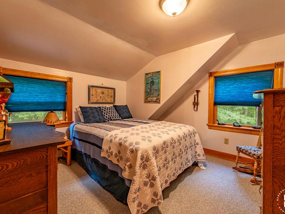 AdirondackHomeOnRainbowLake_Bedroom3