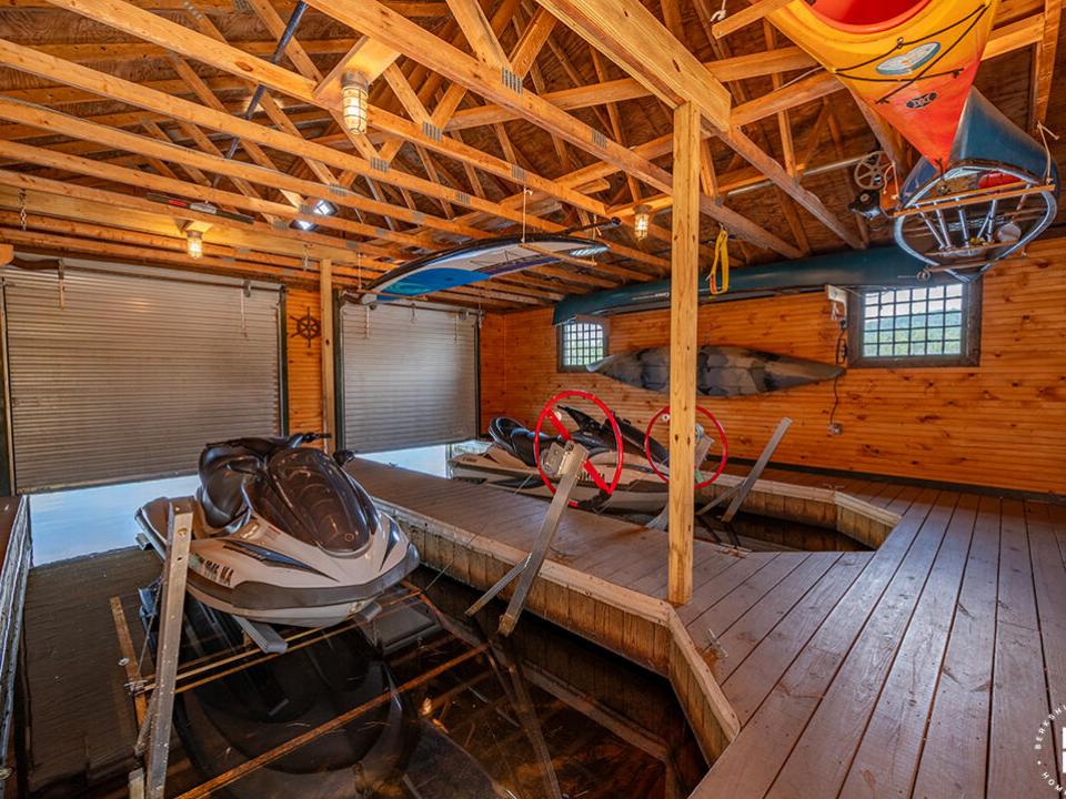 AdirondackHomeOnRainbowLake_BH_TwoSlips