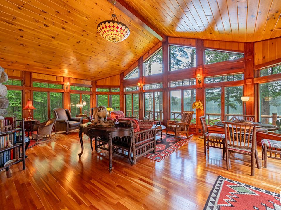 AdirondackHomeOnRainbowLake_GreatRoom_R
