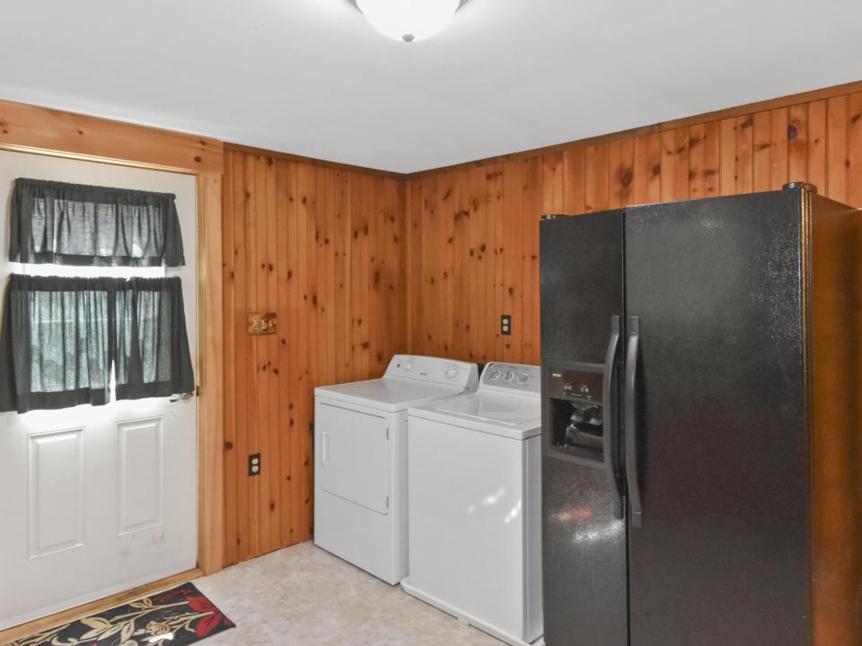 Above Garage Apartment Laundry