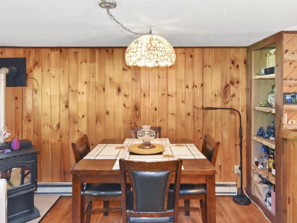 Station Street Chalet Dining Area