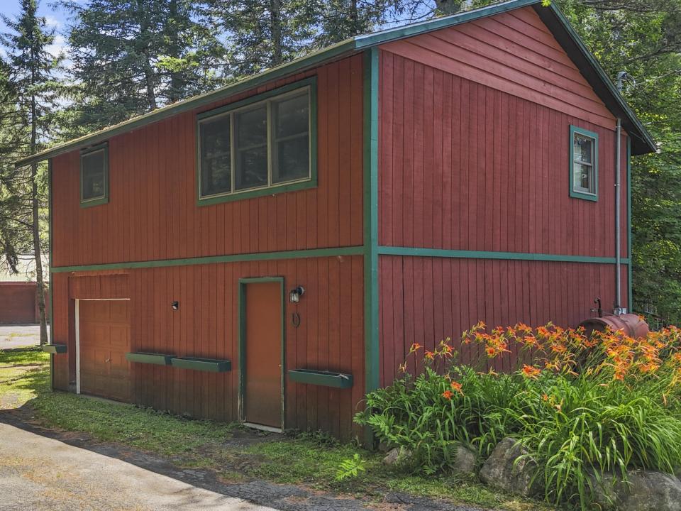 1 Car Garage with Workshop and Bathroom 1 Car Garage with Workshop and Bathroom