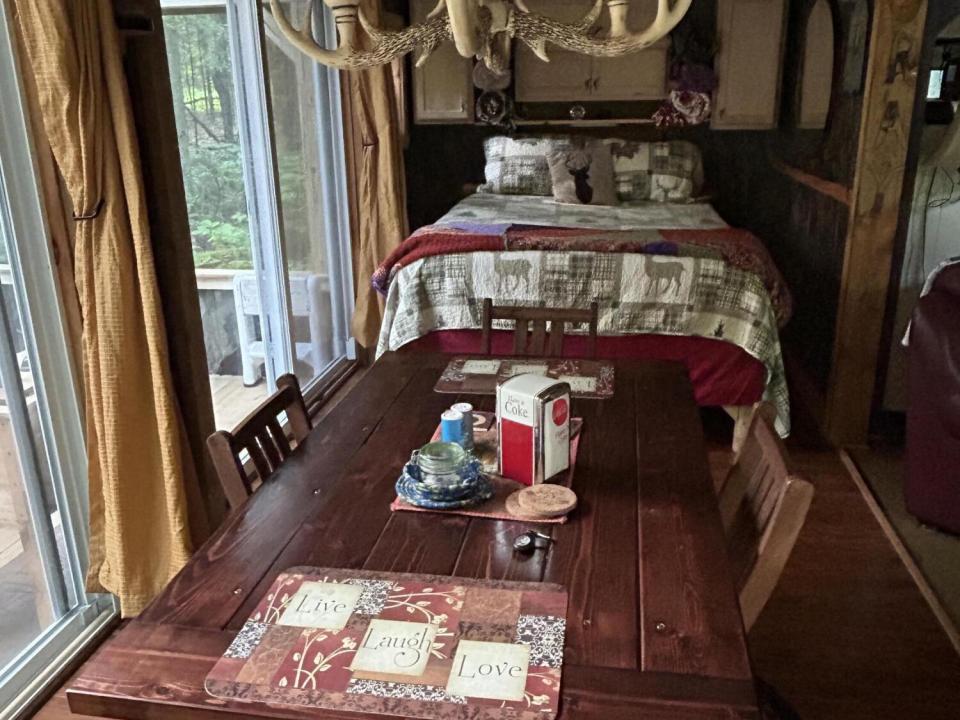 Landry - Bellmont - Camp Camp Interior B