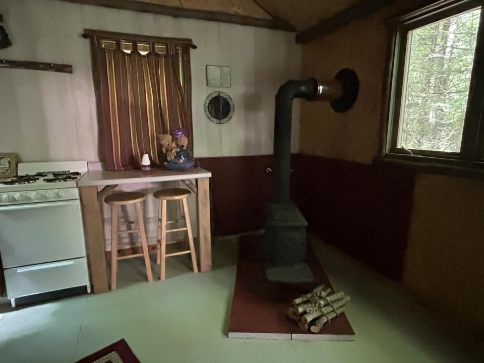 Landry - Bellmont - camp bunkhouse IV
