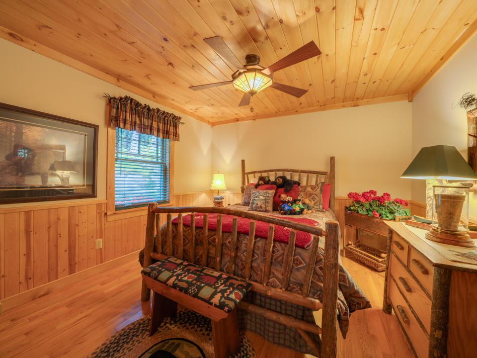 63 Fawn Way-55