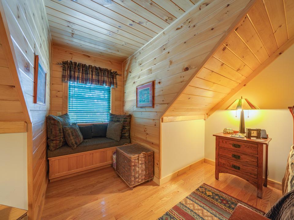 63 Fawn Way-81