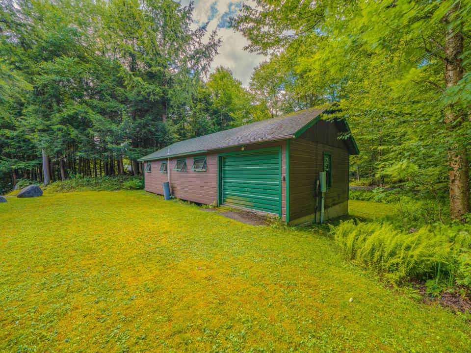 63 Fawn Way-90