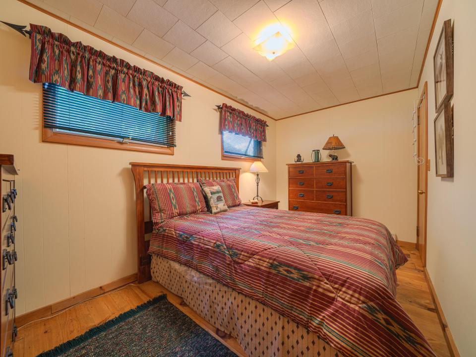 63 Fawn Way-111