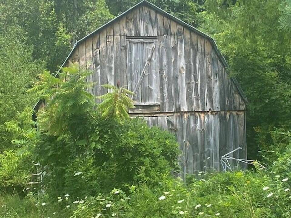 Barn