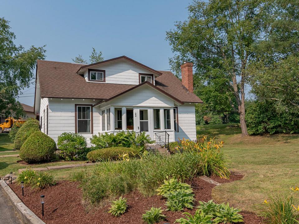 CharmingHomeInPiercefield_Exterior_Front