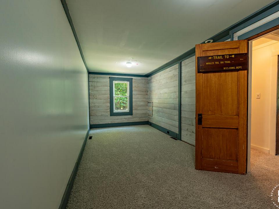 HomeInWilmington_Bedroom4