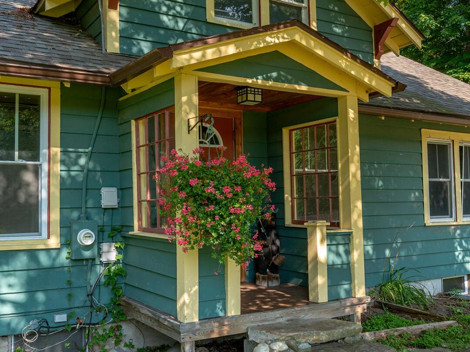 HomeInWilmington_EntryWay_V