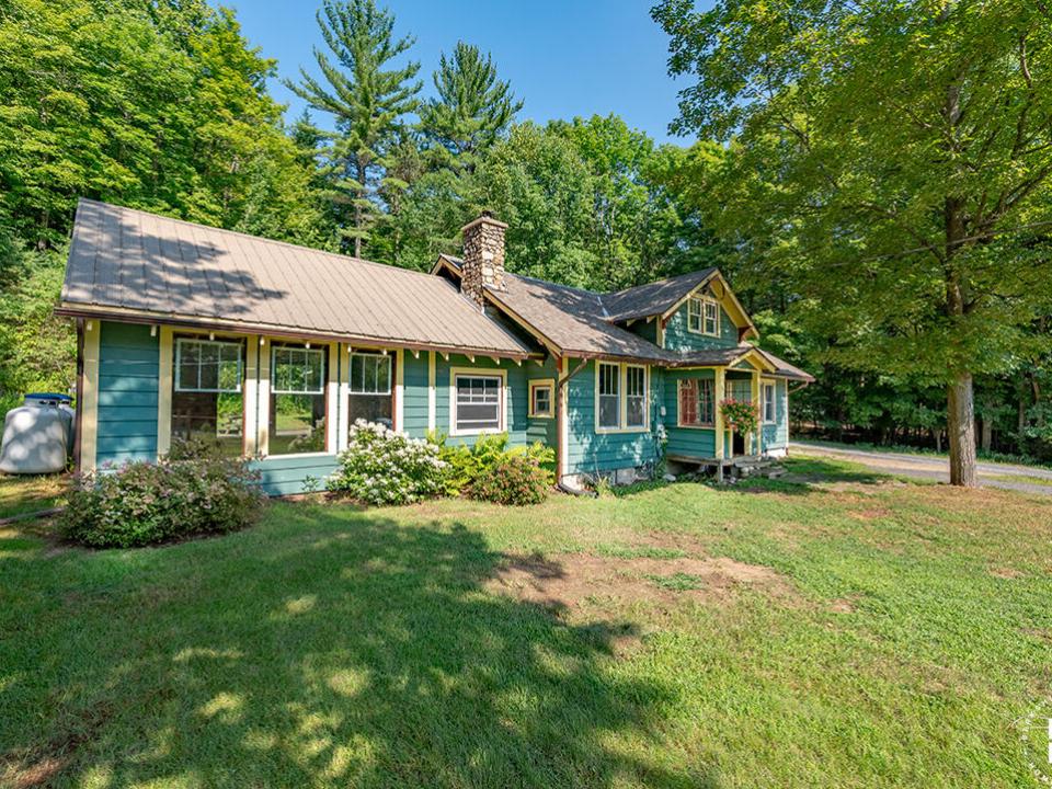 HomeInWilmington_Exterior_L HomeInWilmington_Exterior_L